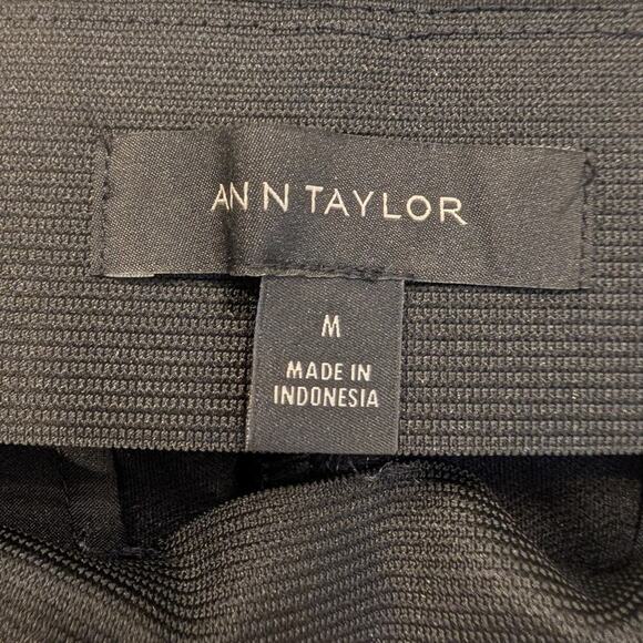 Ann Taylor Dress Pants Wide Leg Black Front Seam Pleat Business - Size 8 - Picture 5 of 7